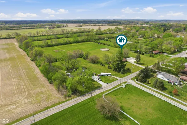 $415,000 | 2951 East Cross Street, Anderson, IN 46012