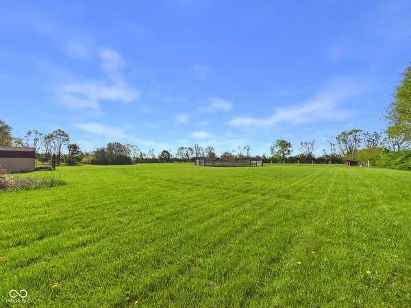 $415,000 | 2951 East Cross Street, Anderson, IN 46012
