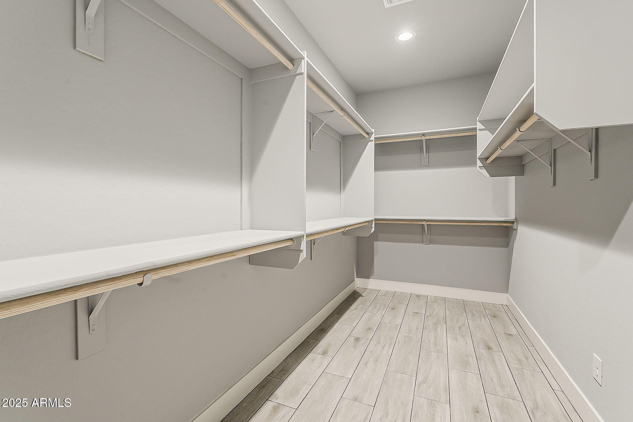 3925 North Maya Road Eloy, AZ 85131 - Photo 23 of 44 Primary Walk-In Closet