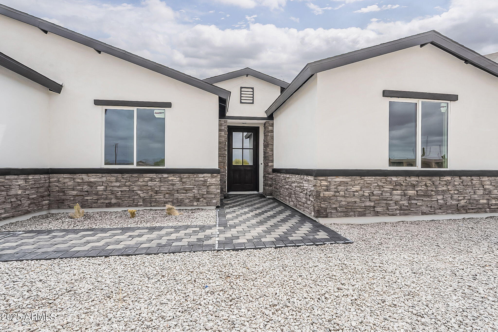 3925 North Maya Road Eloy, AZ 85131 - Photo 2 of 44 3925 N Maya Rd