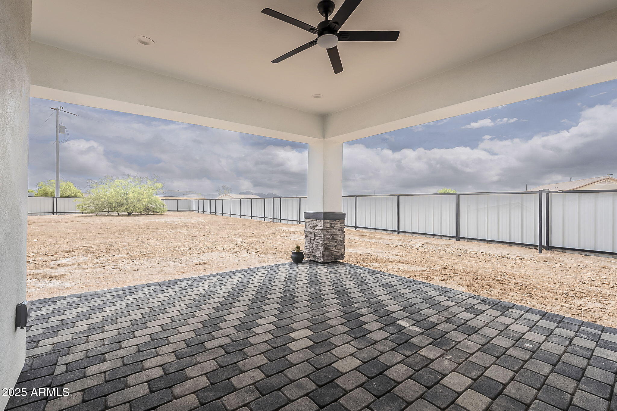 3925 North Maya Road Eloy, AZ 85131 - Photo 36 of 44 Paver stone porch