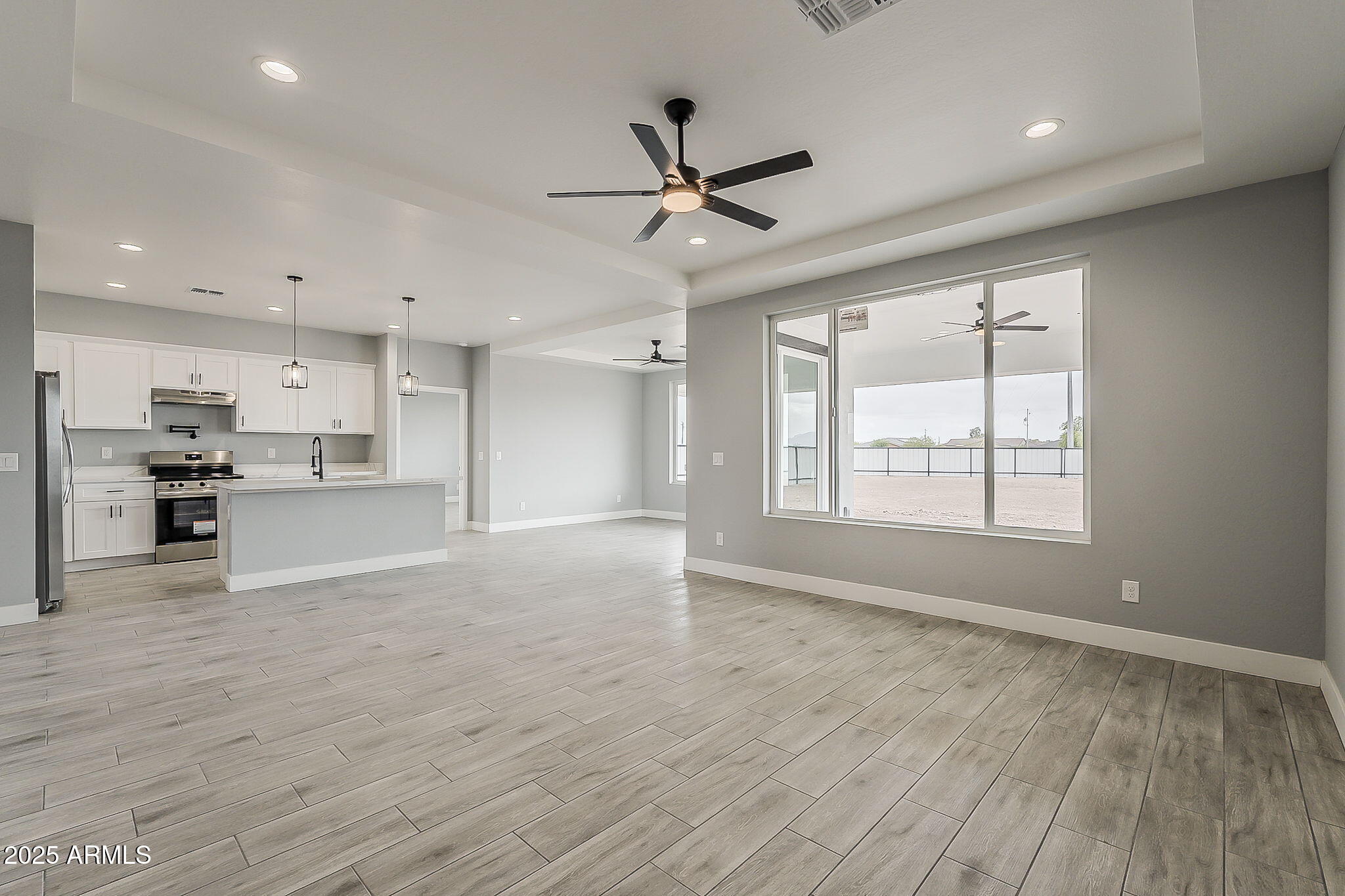 3925 North Maya Road Eloy, AZ 85131 - Photo 9 of 44 Living Room