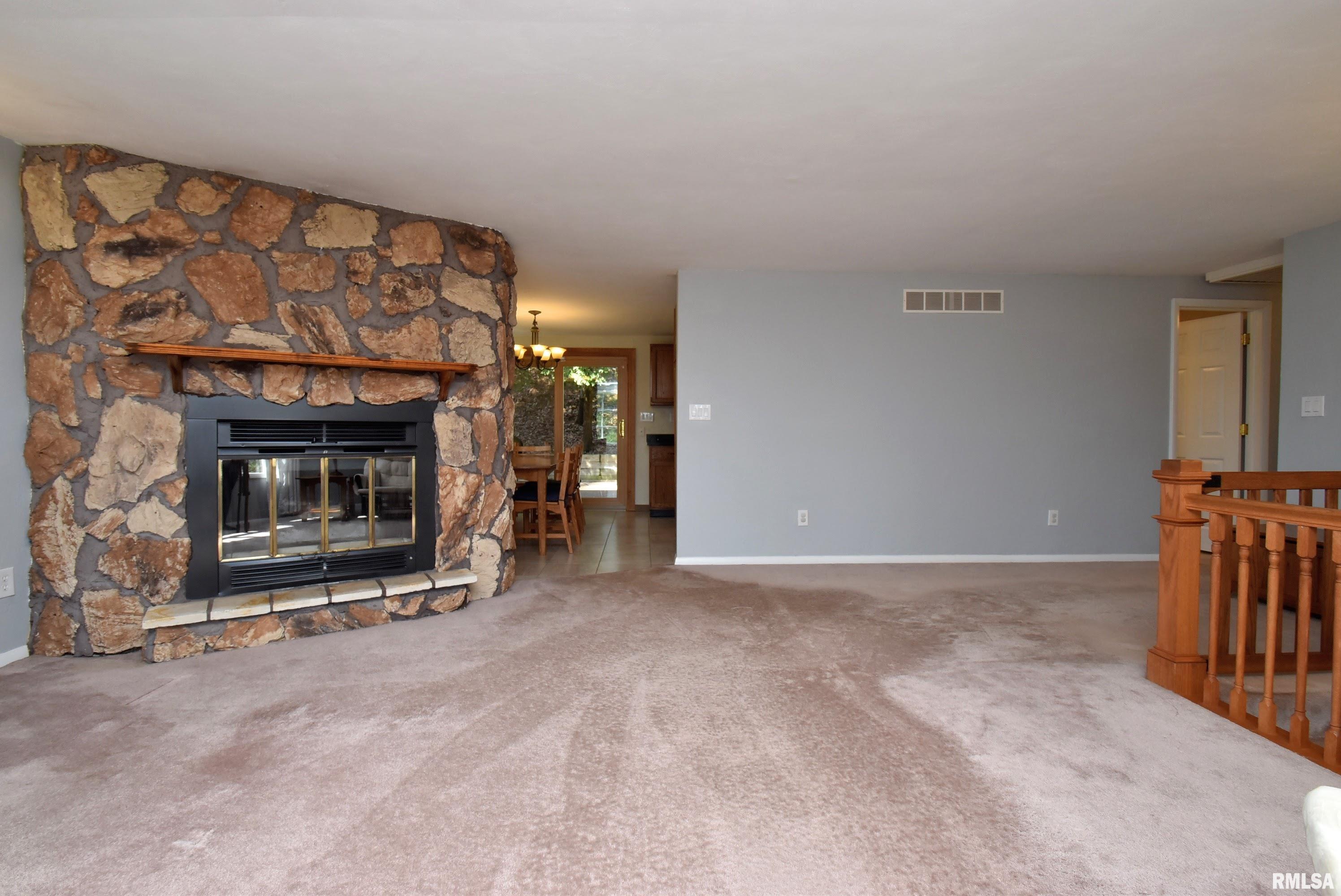 5721 North Koerner Road Peoria, IL 61615 - Photo 12 of 49 Gallery Image 12