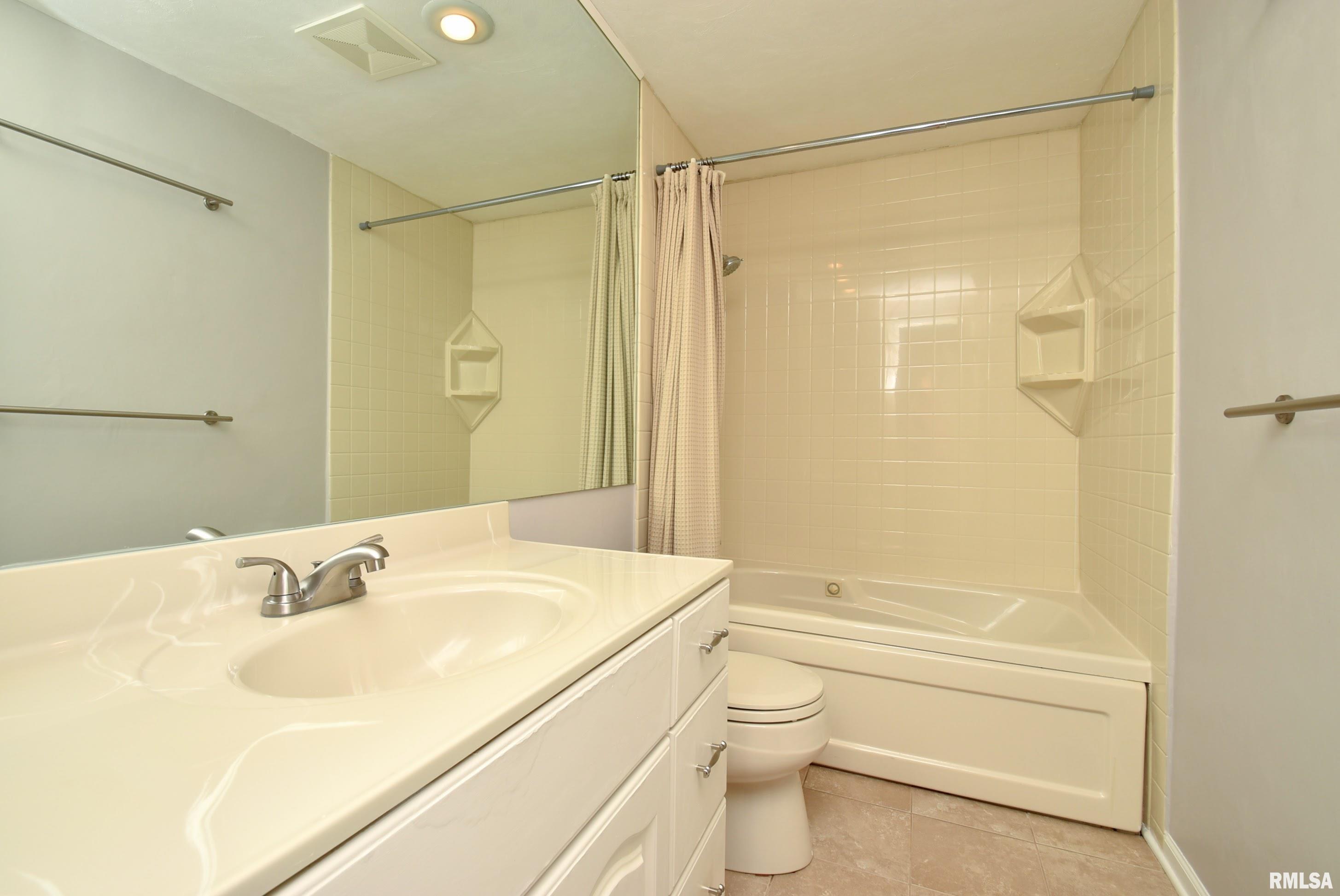 5721 North Koerner Road Peoria, IL 61615 - Photo 33 of 49 Gallery Image 33