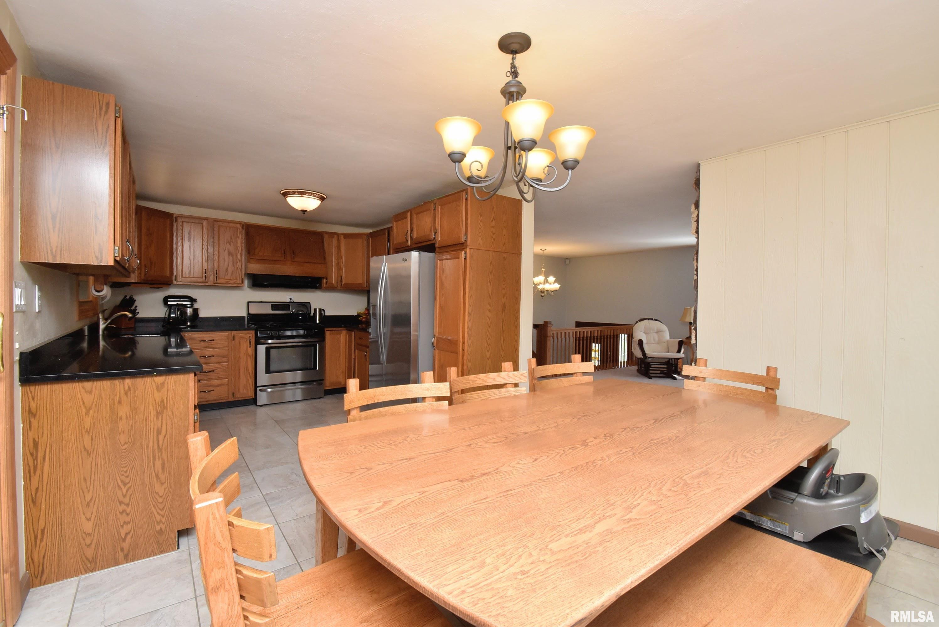 5721 North Koerner Road Peoria, IL 61615 - Photo 4 of 49 Gallery Image 4