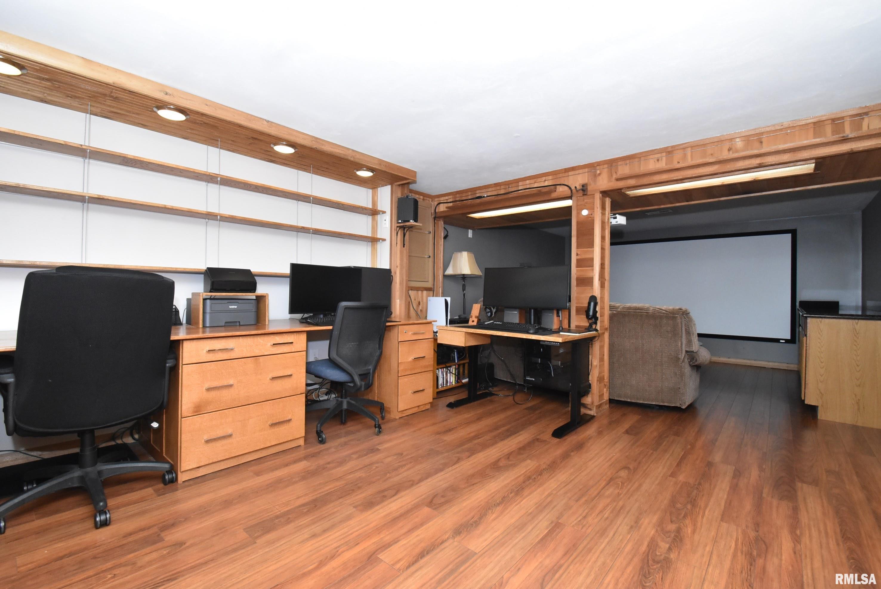 5721 North Koerner Road Peoria, IL 61615 - Photo 5 of 49 Gallery Image 5