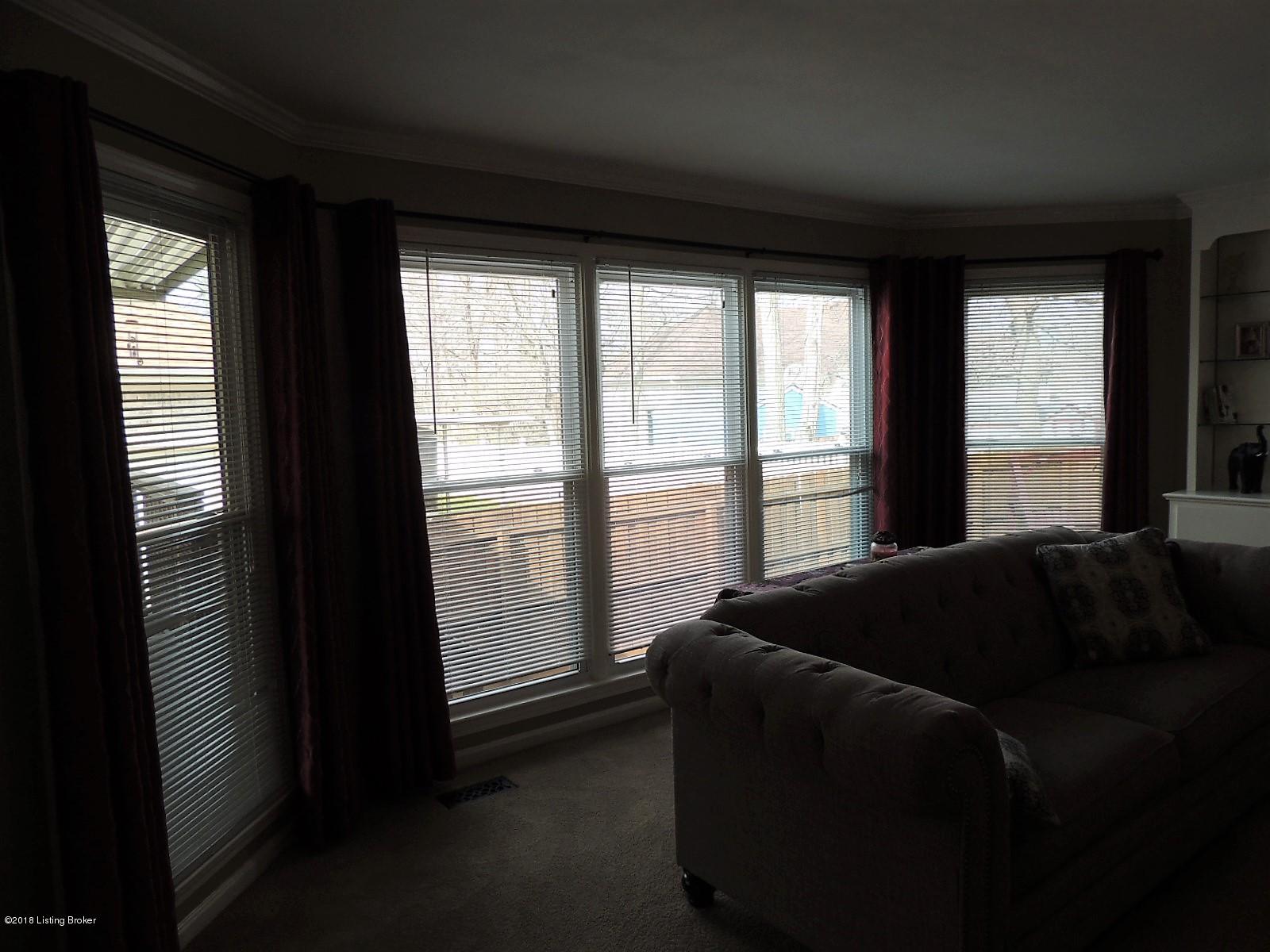 8213 Lacevine Road Louisville, KY 40220 - Photo 10 of 86 DSCN6536