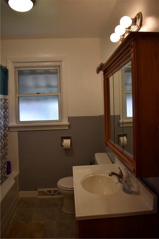 1012 North Eighty Eight Road Rices Landing, PA 15357 - Photo 9 of 19