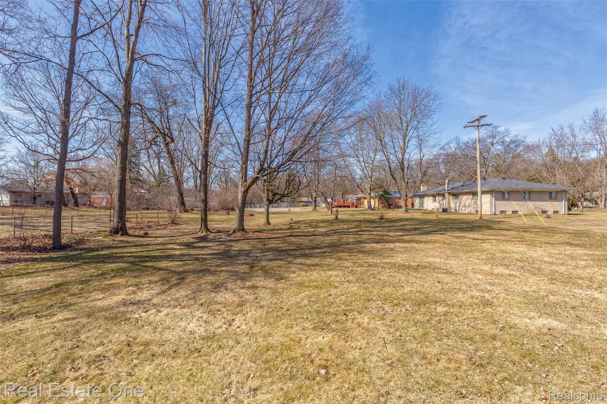 21557 Stahelin Road Southfield, MI 48075 - Photo 28 of 28 592A4577.jpg