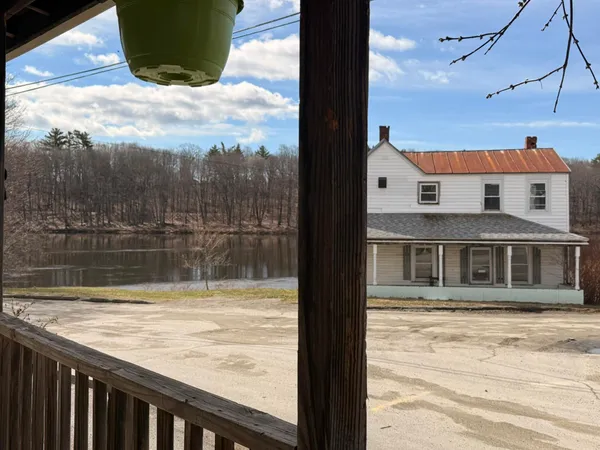 $98,000 | 2 Burrill Street, Fairfield, ME 04937