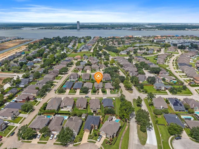 an aerial view of multiple house