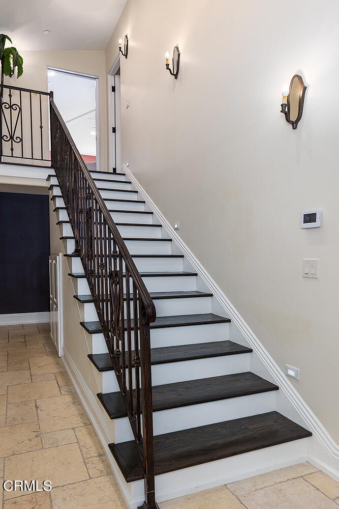 1610 Kinneloa Mesa Road Pasadena, CA 91107 - Photo 48 of 72 a view of entryway