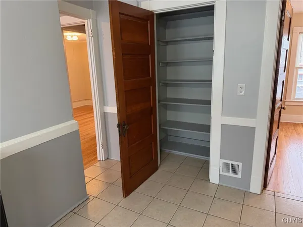 $1,500 | 812-814 Spencer Street, Unit 14, Syracuse, NY 13204