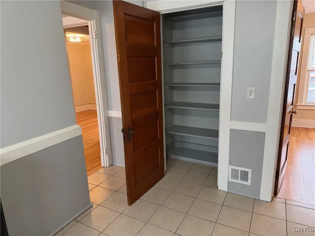 $1,650 | 812-814 Spencer Street, Unit 14, Syracuse, NY 13204