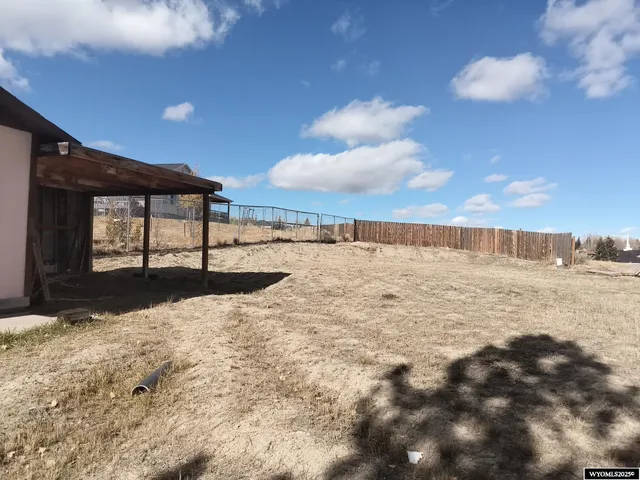 $290,040 | 1787 Dell Rio Drive, Kemmerer, WY 83101
