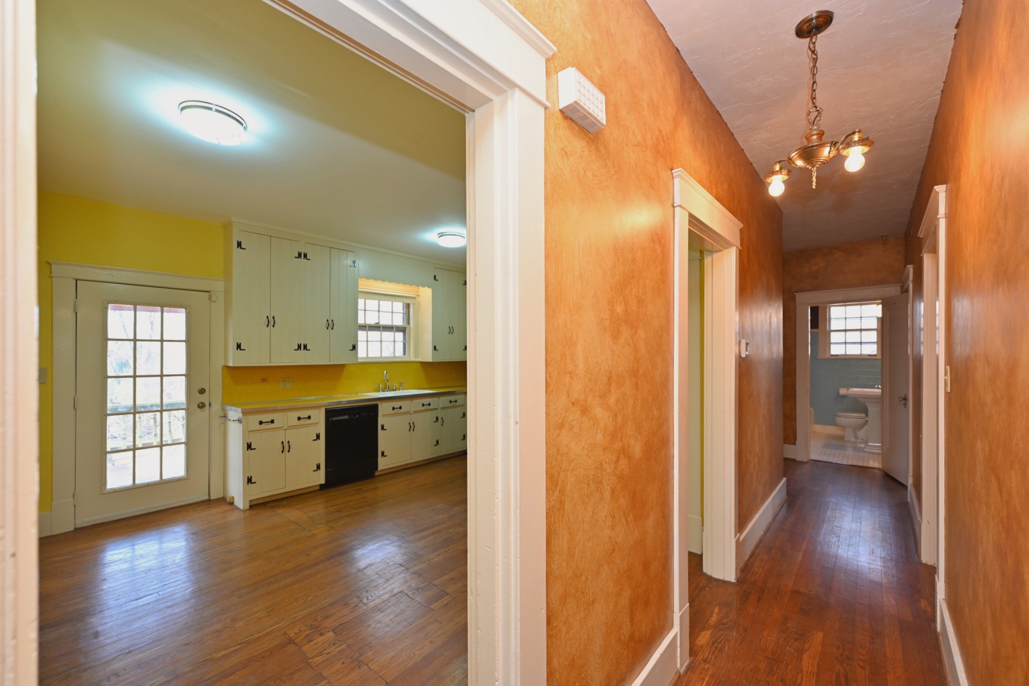 4228 Brush Hill Road Nashville, TN 37216 - Photo 23 of 100 a view of a big room with wooden floor and windows