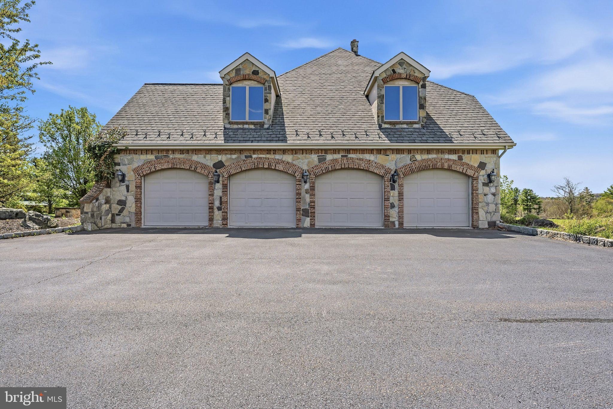 216 Merwinsburg Road Effort, PA 18330 - Photo 2 of 75 Charming stone garage with scenic views.