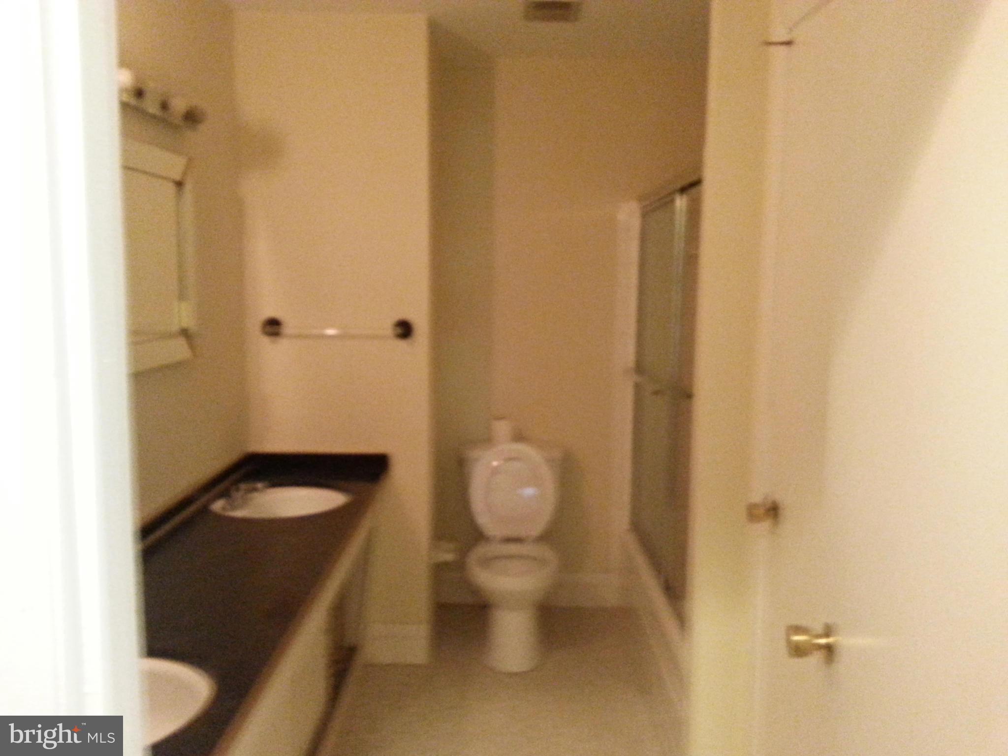4516 Hawksbury Road Baltimore, MD 21208 - Photo 6 of 14 Bath