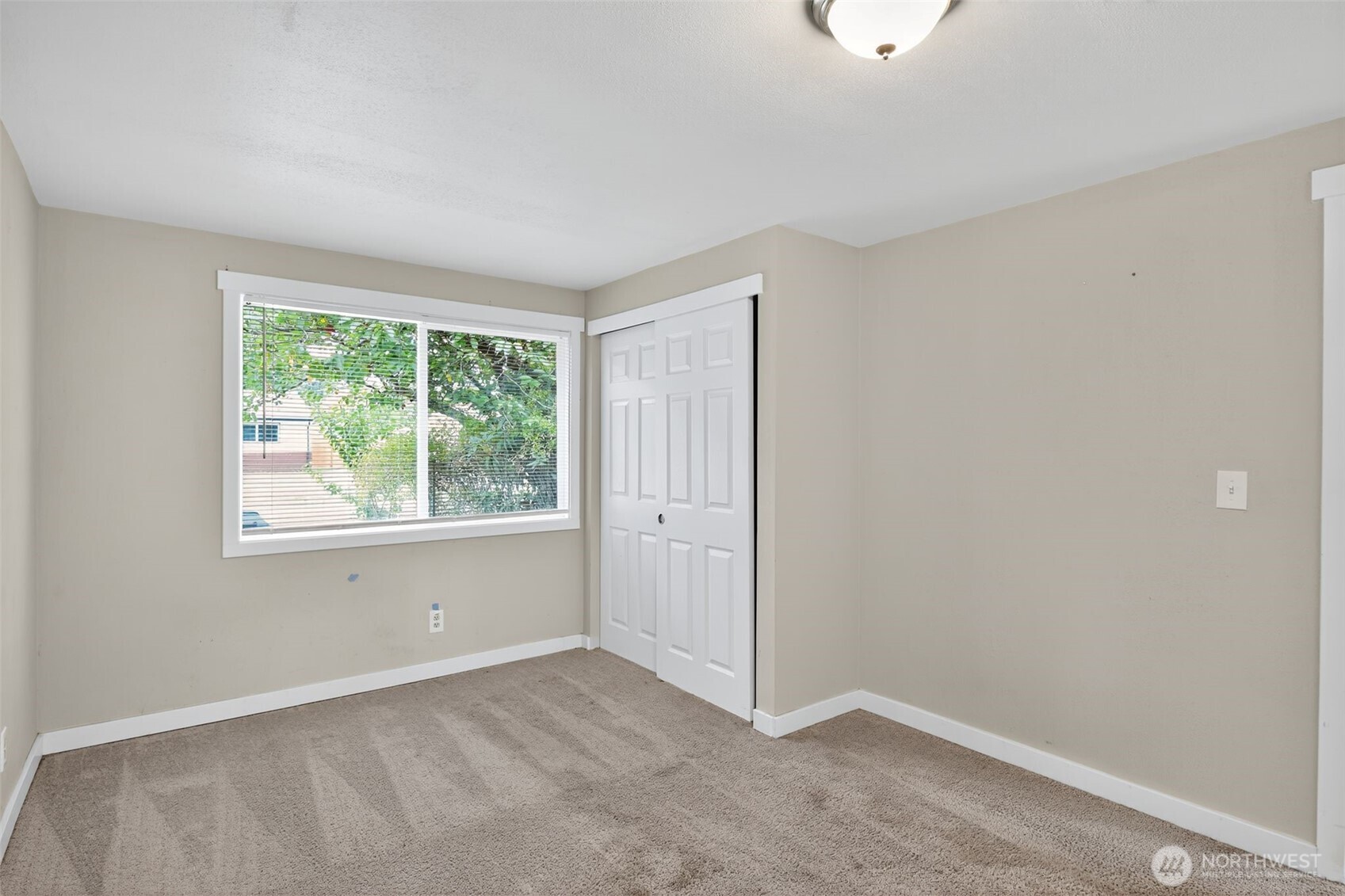 30548 5th Avenue Southwest Federal Way, WA 98023 - Photo 12 of 33