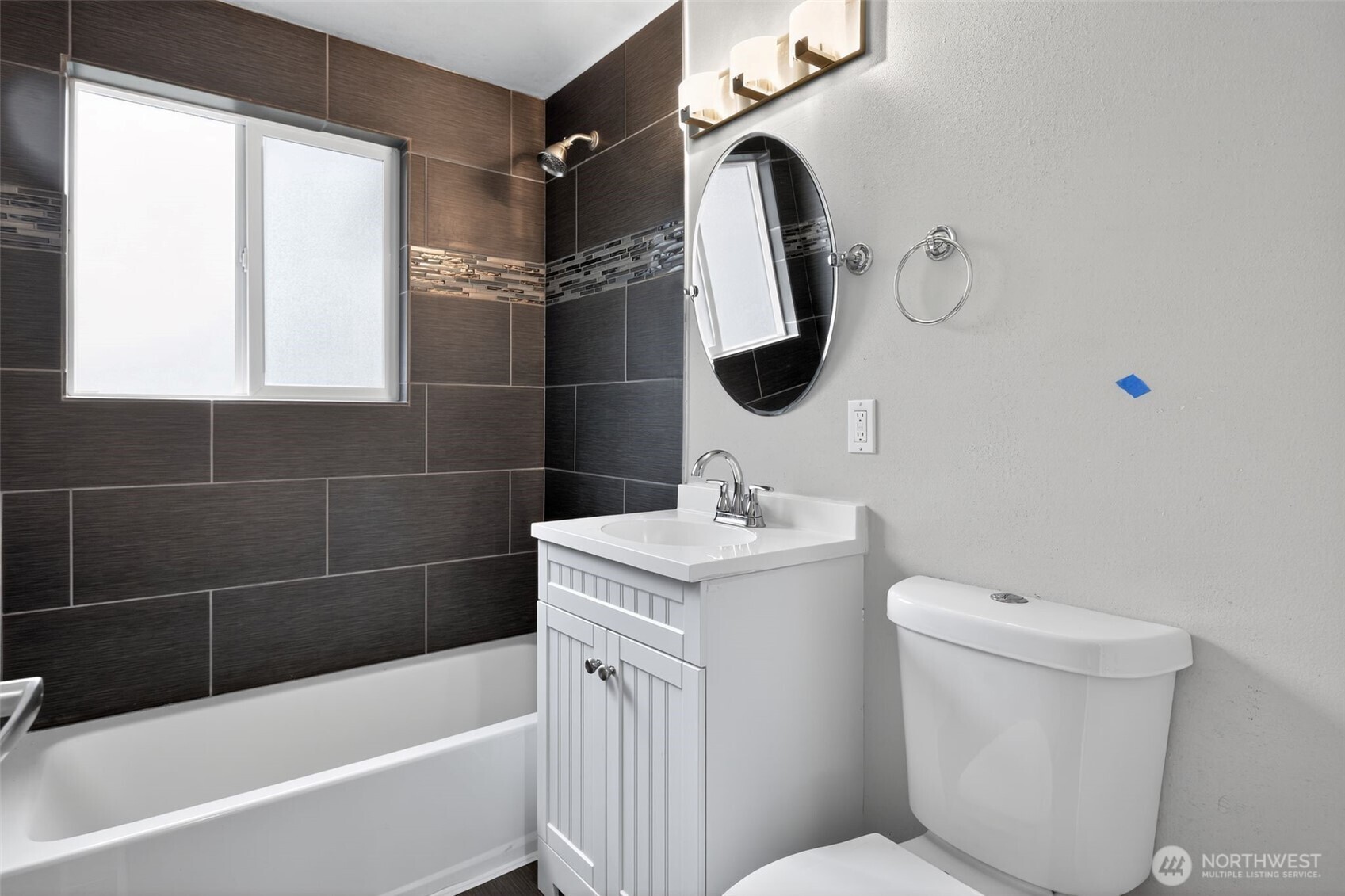 30548 5th Avenue Southwest Federal Way, WA 98023 - Photo 18 of 33