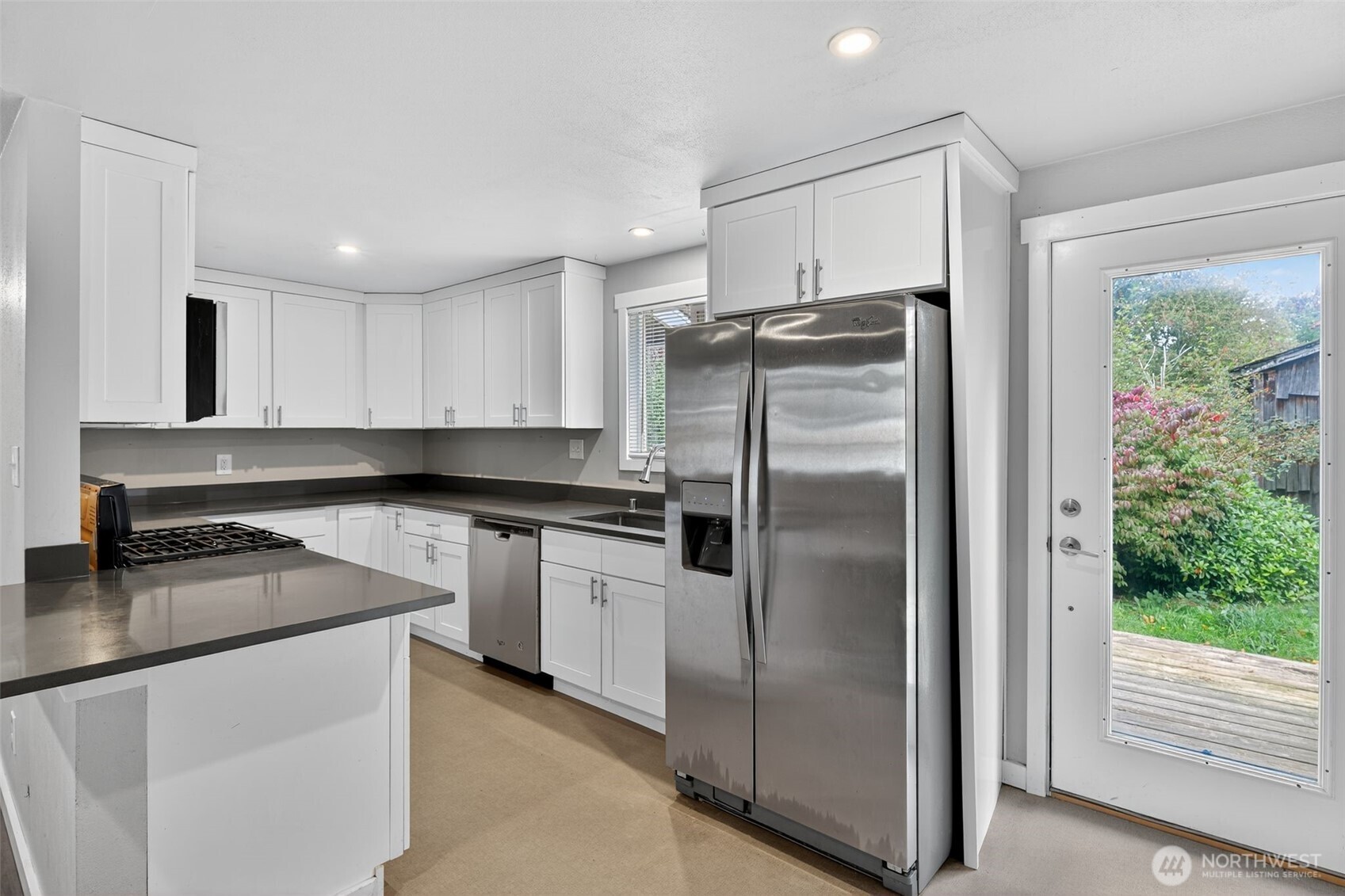 30548 5th Avenue Southwest Federal Way, WA 98023 - Photo 7 of 33