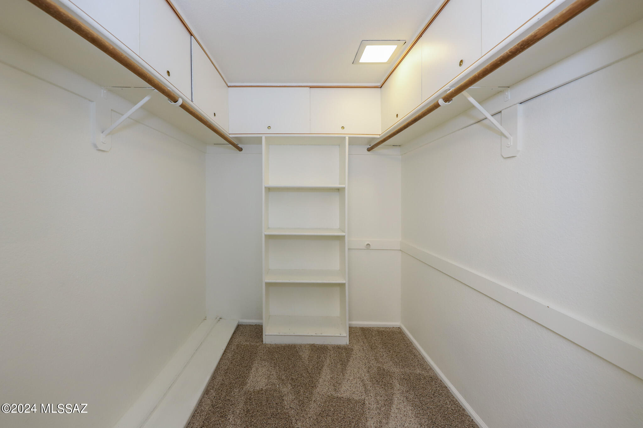 8271 North Oracle Road, Unit 250 Tucson, AZ 85704 - Photo 24 of 26 Walkin Closet