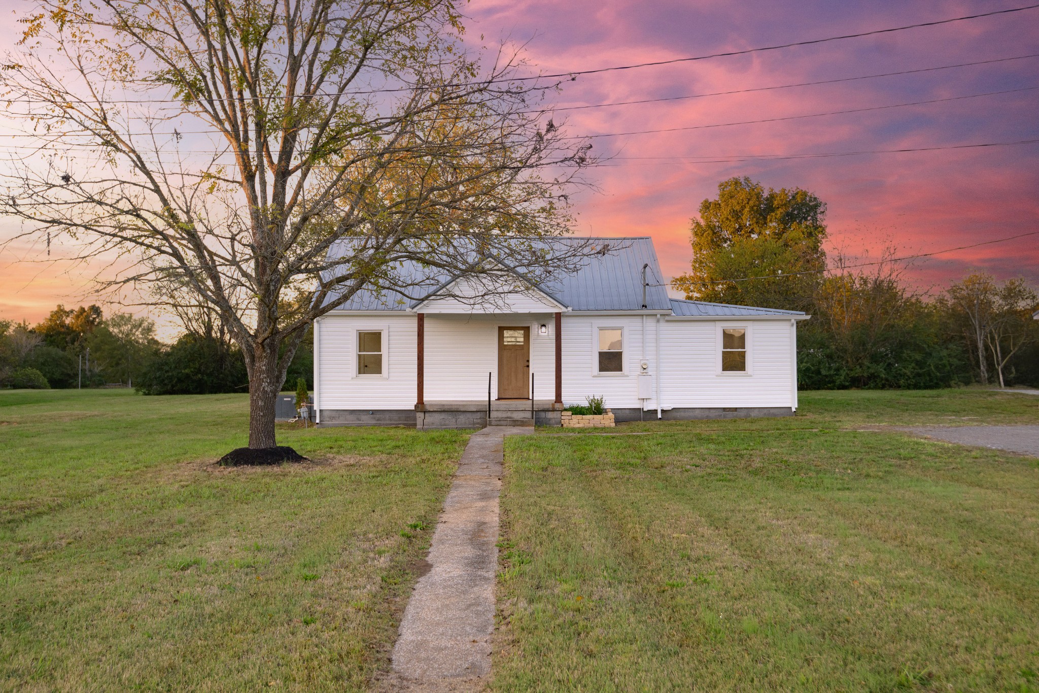 3006 Sims Road Shelbyville, TN 37160 - Photo 1 of 66 Gallery Image 1