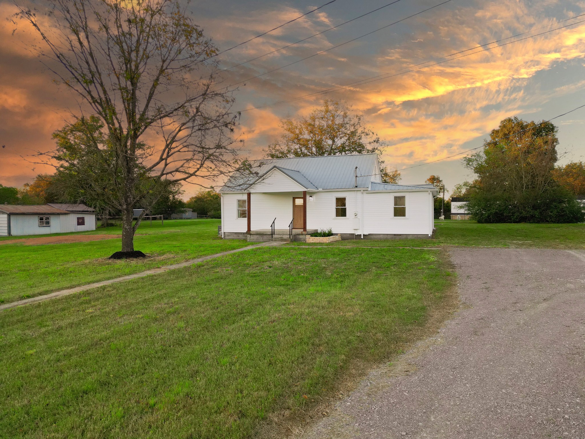 3006 Sims Road Shelbyville, TN 37160 - Photo 3 of 66 Gallery Image 3