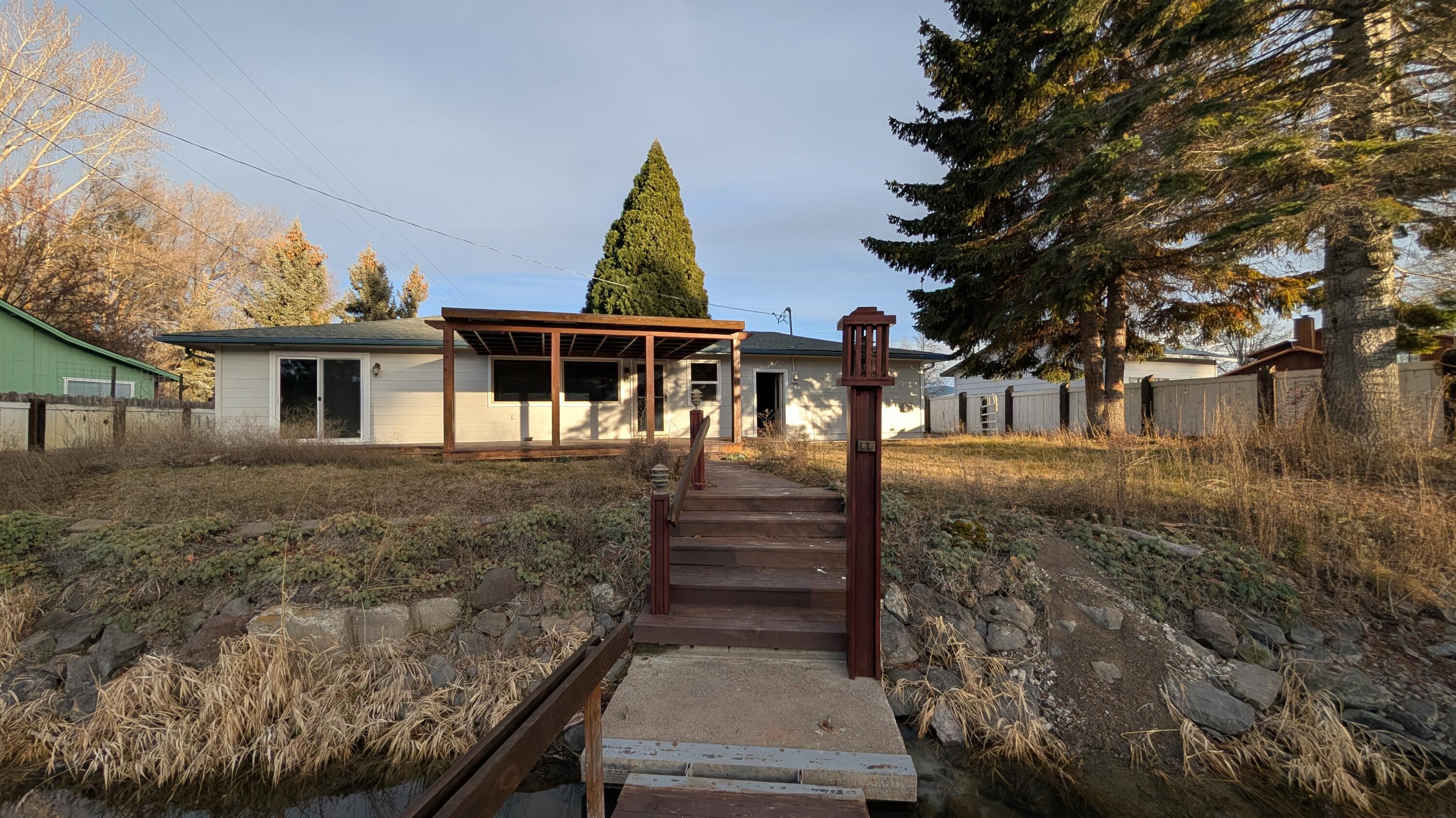 32550 Rivers Drive Chiloquin, OR 97624 - Photo 20 of 24 a view of a house with a yard