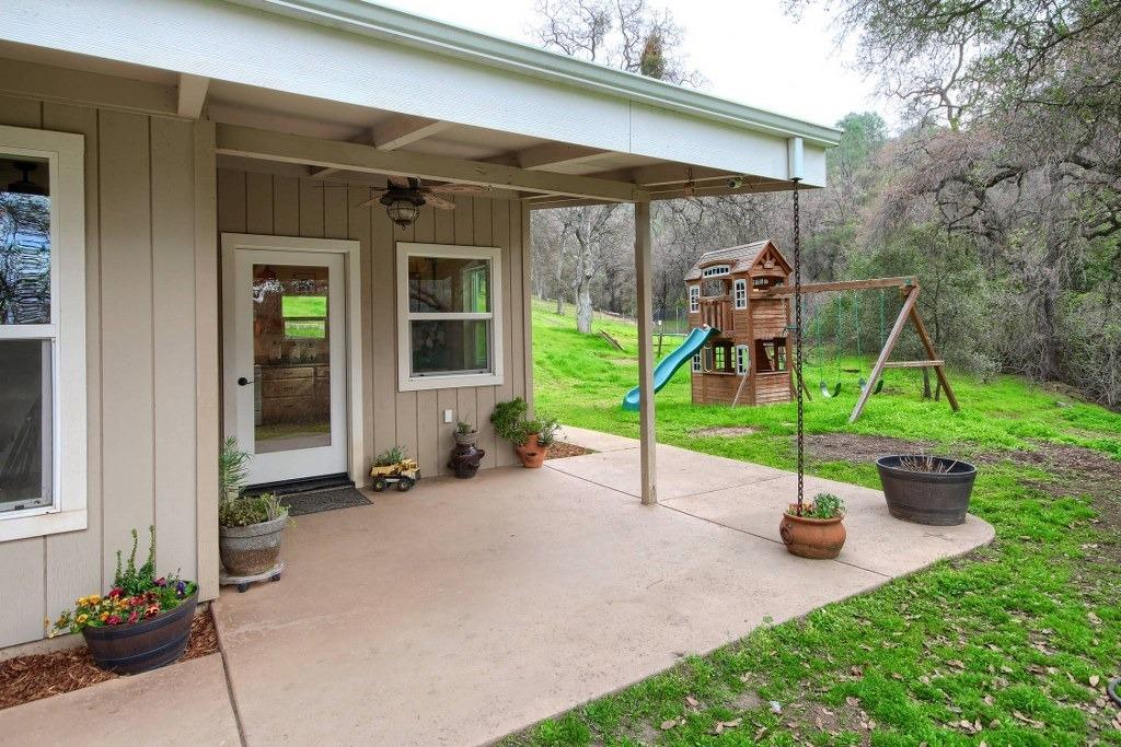 5090 Fairgrounds Road Mariposa, CA 95338 - Photo 32 of 43 Gallery Image 32