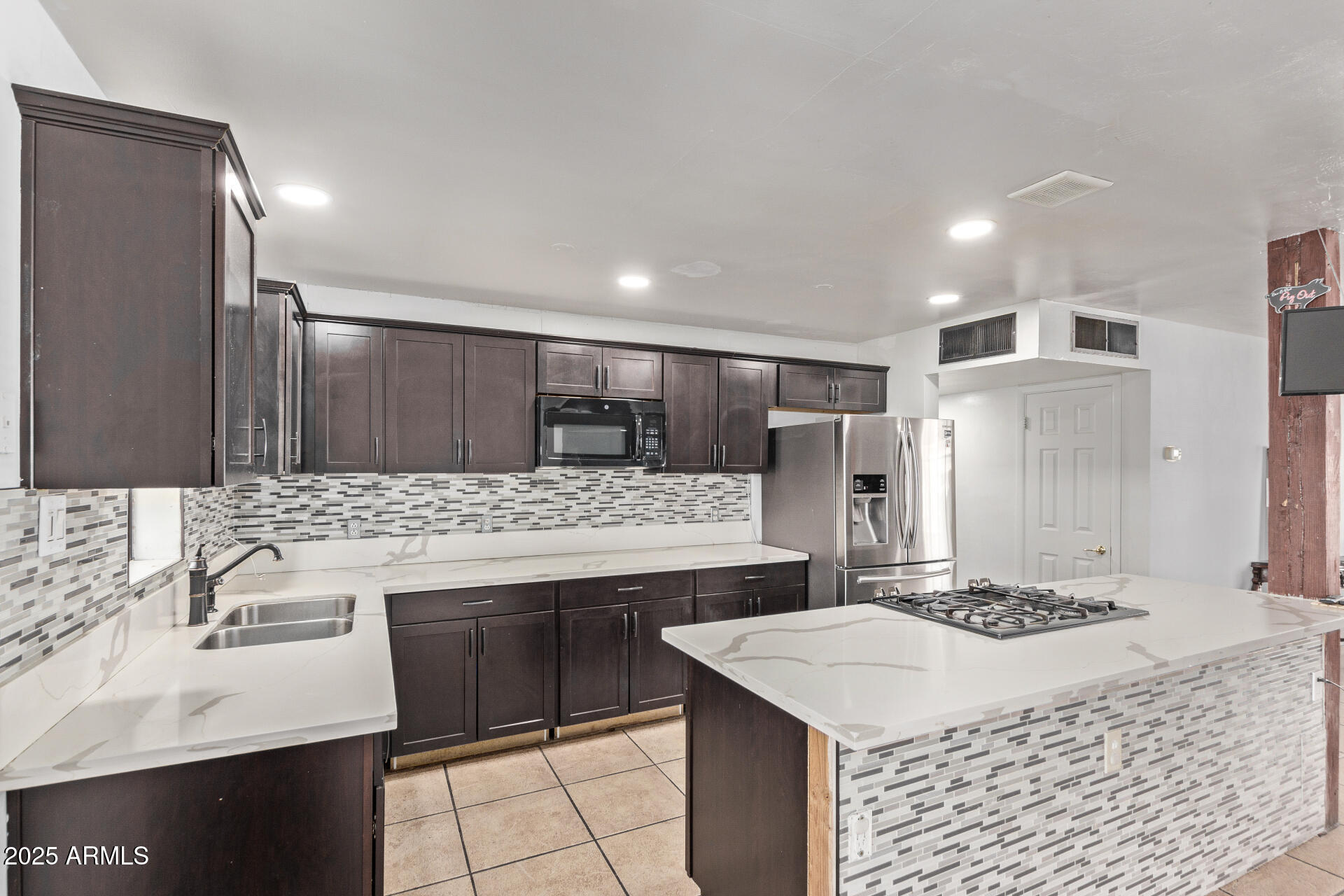 5802 North 38th Drive Phoenix, AZ 85019 - Photo 12 of 30 10 38th