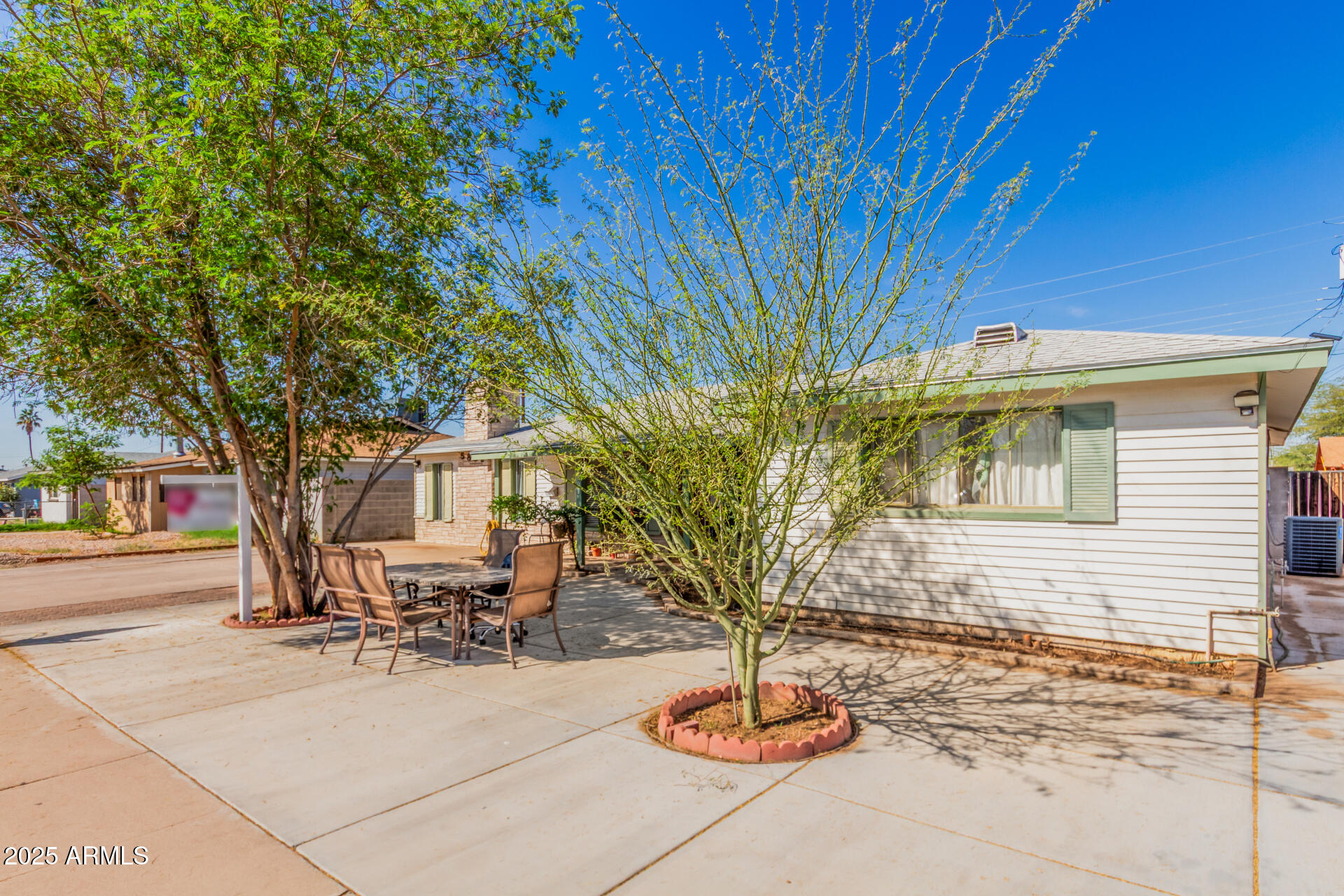 5802 North 38th Drive Phoenix, AZ 85019 - Photo 3 of 30 03 - 38th