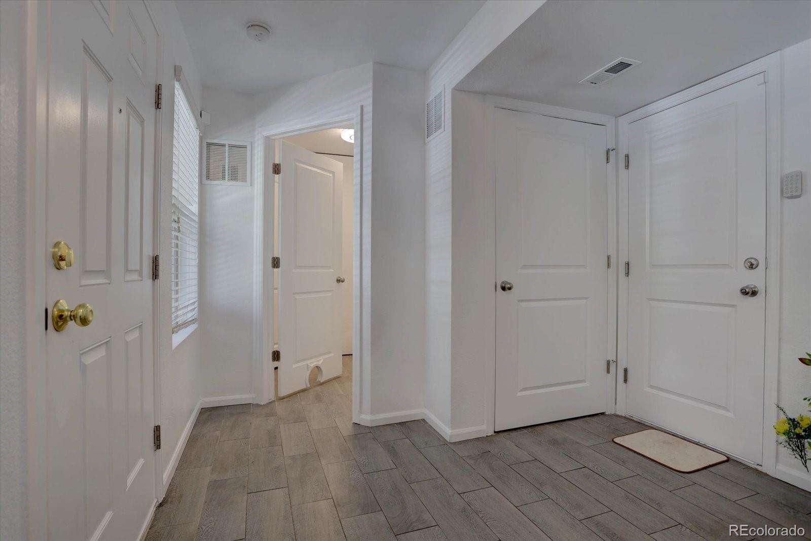 9520 Halstead Lane Lone Tree, CO 80124 - Photo 5 of 25 a view of an empty room