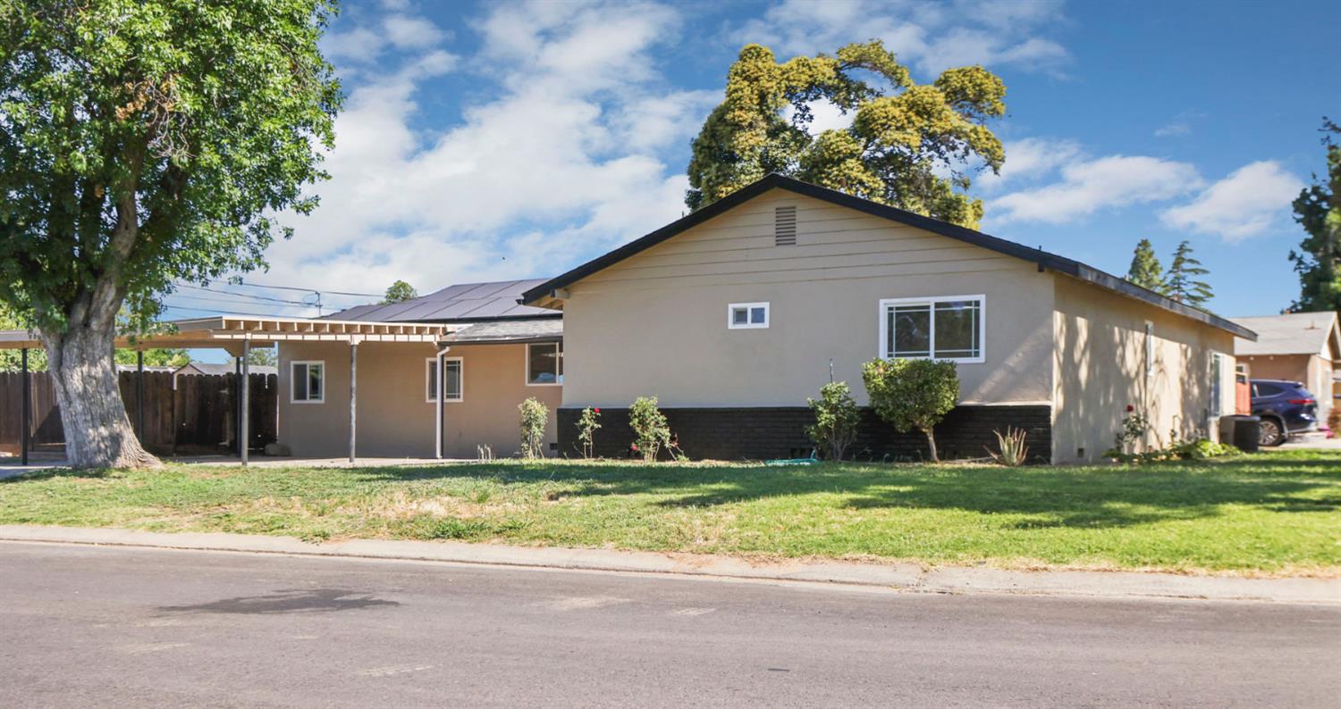 351 Alpine Drive Merced, CA 95340 - Photo 4 of 48