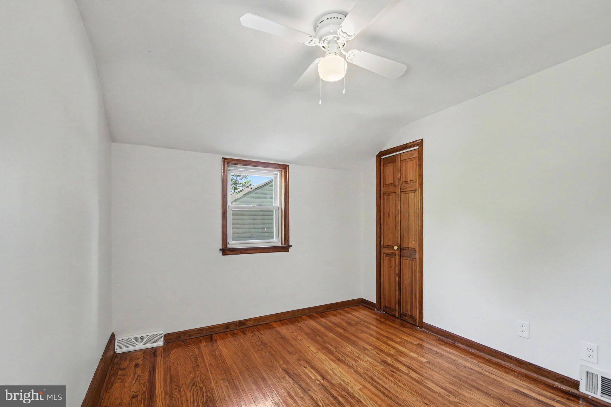 102 Redford Road Oreland, PA 19075 - Photo 20 of 43