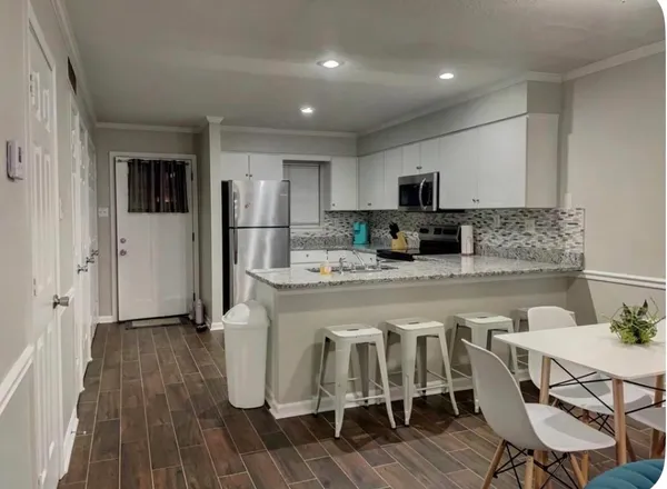 $1,650,000 | 1961-1970 Rembert Place, Unit 1961 1962 1963 1964 1967 1969 1970, Memphis, TN 38104