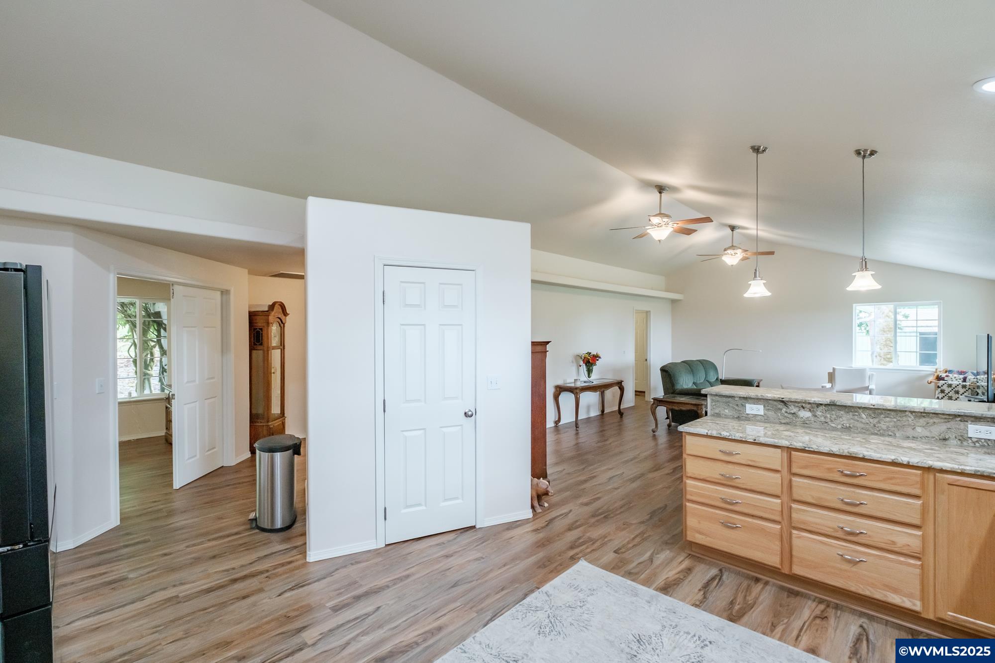 36279 Middle Ridge Road Lebanon, OR 97355 - Photo 13 of 50