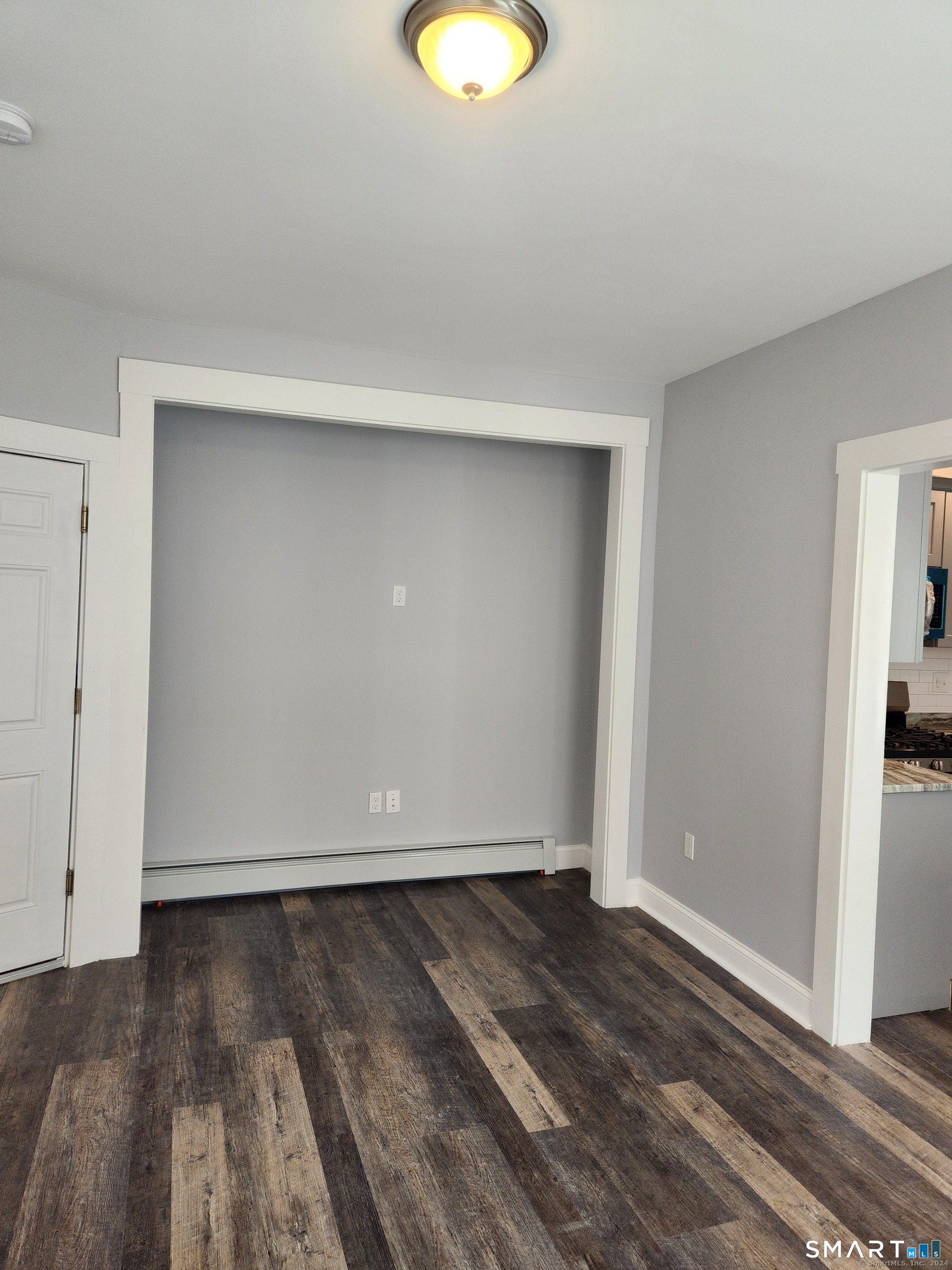 20 Hamilton Street, Unit 2W Hartford, CT 06106 - Photo 4 of 11