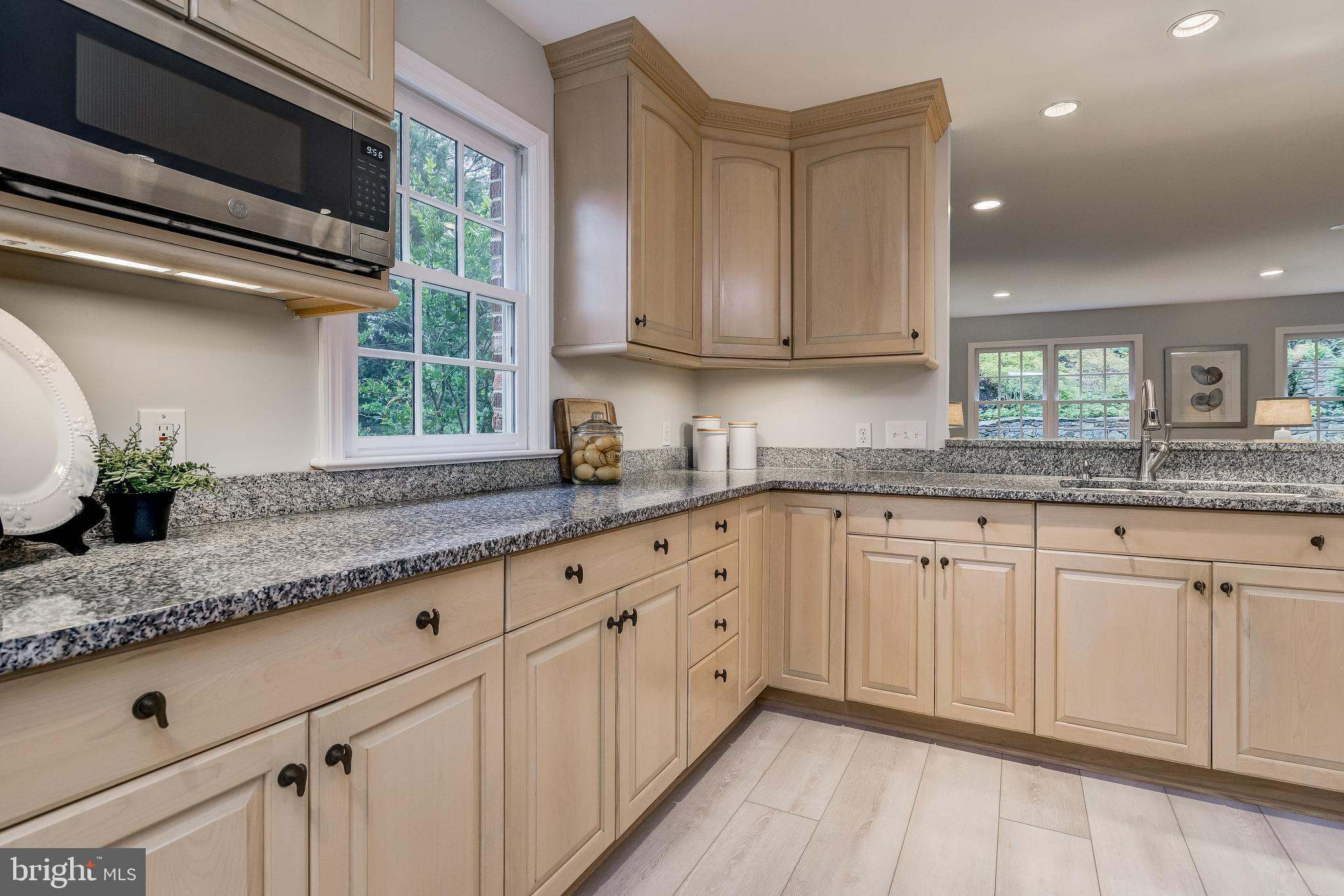 5911 Gloster Road Bethesda, MD 20816 - Photo 16 of 79 Plenty of counter space! Granite counters thru out