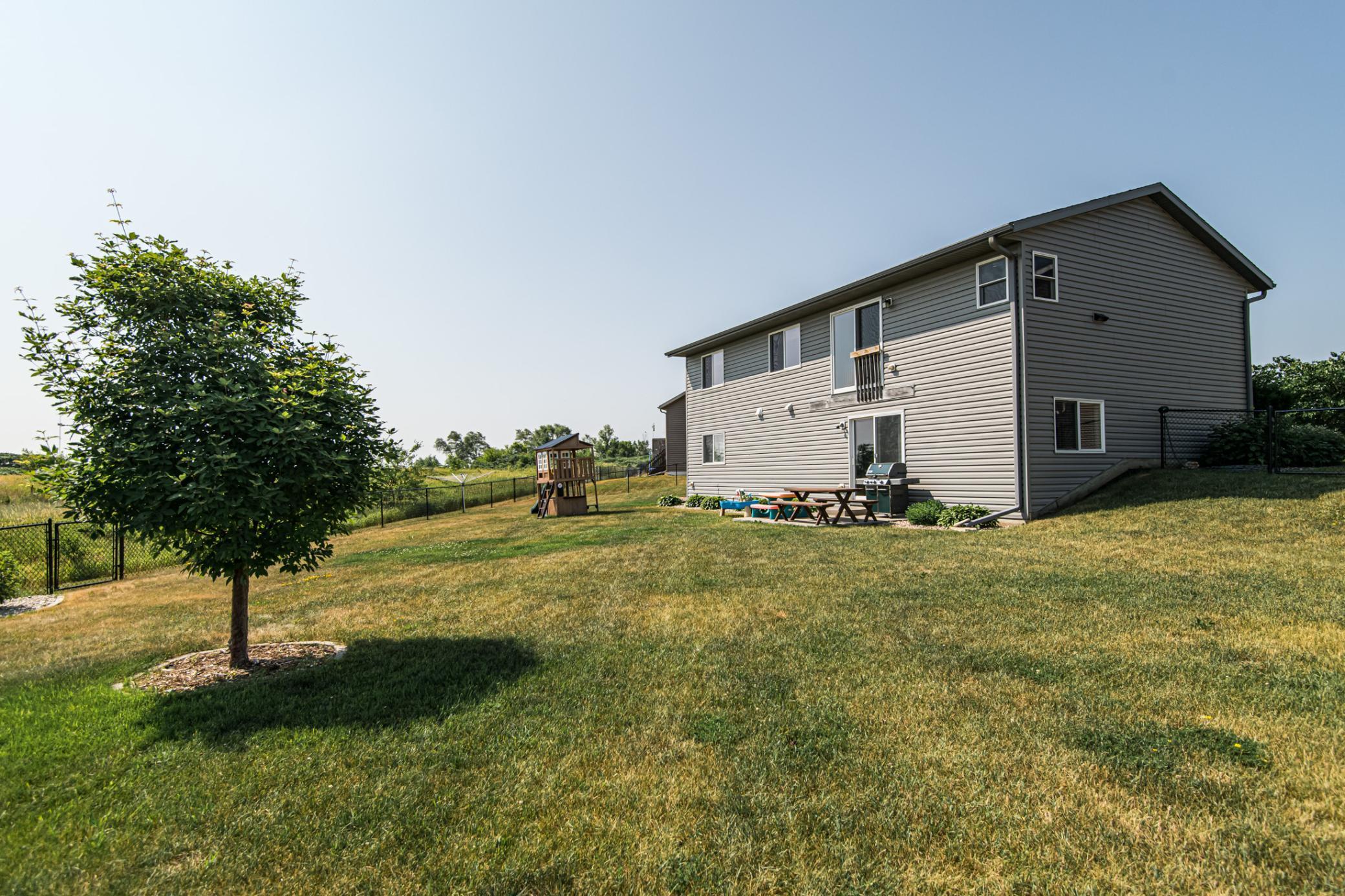 3134 Tamarack Lane Southeast Rochester, MN 55904 - Photo 2 of 44 Gallery Image 2