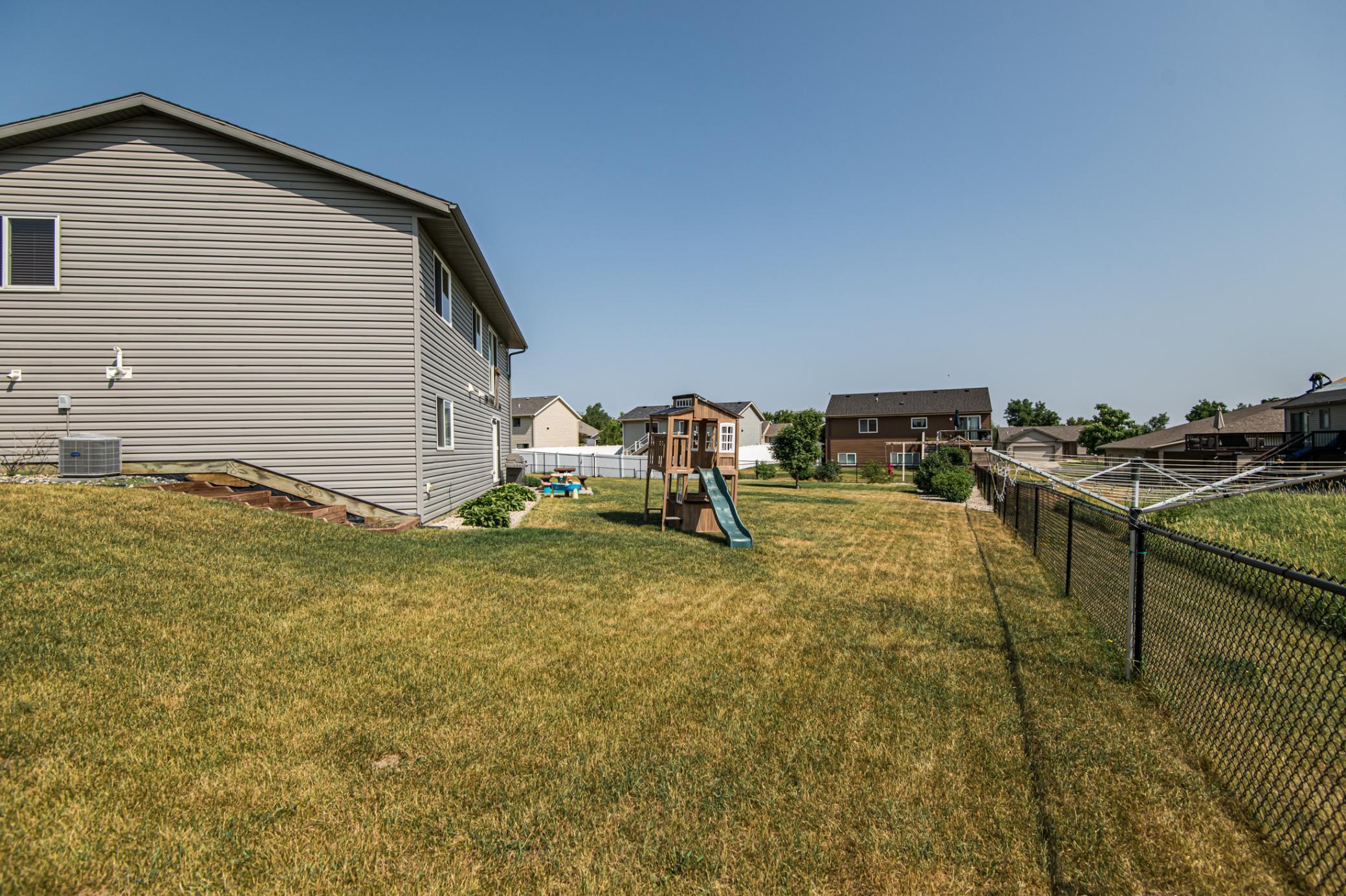 3134 Tamarack Lane Southeast Rochester, MN 55904 - Photo 39 of 44 Gallery Image 39