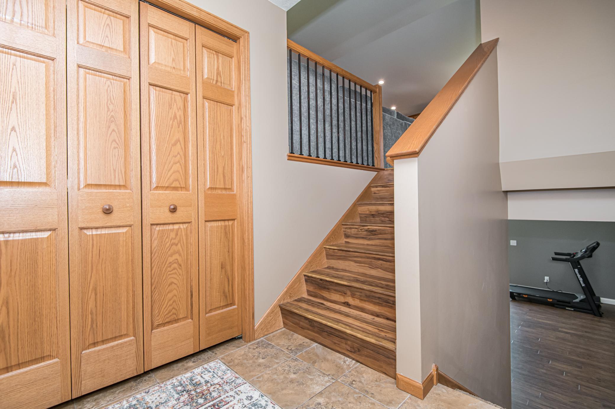 3134 Tamarack Lane Southeast Rochester, MN 55904 - Photo 8 of 44 Gallery Image 8