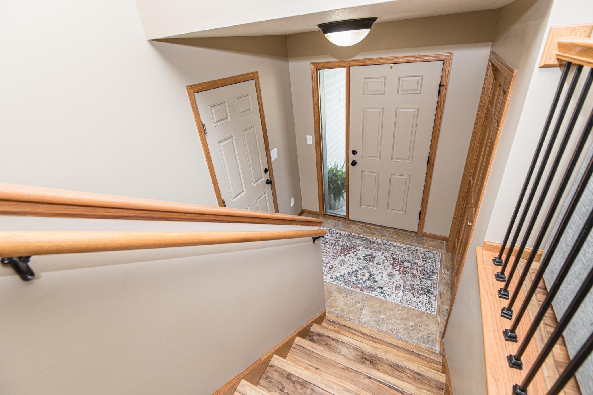 3134 Tamarack Lane Southeast Rochester, MN 55904 - Photo 9 of 44 Gallery Image 9