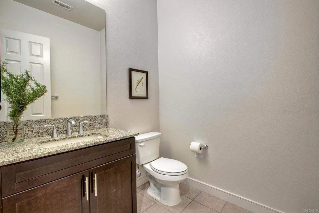 1122 Palomar Circle Escondido, CA 92027 - Photo 22 of 47