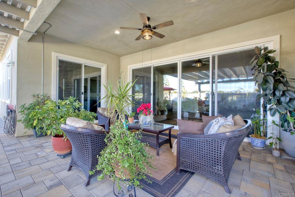 1122 Palomar Circle Escondido, CA 92027 - Photo 35 of 47