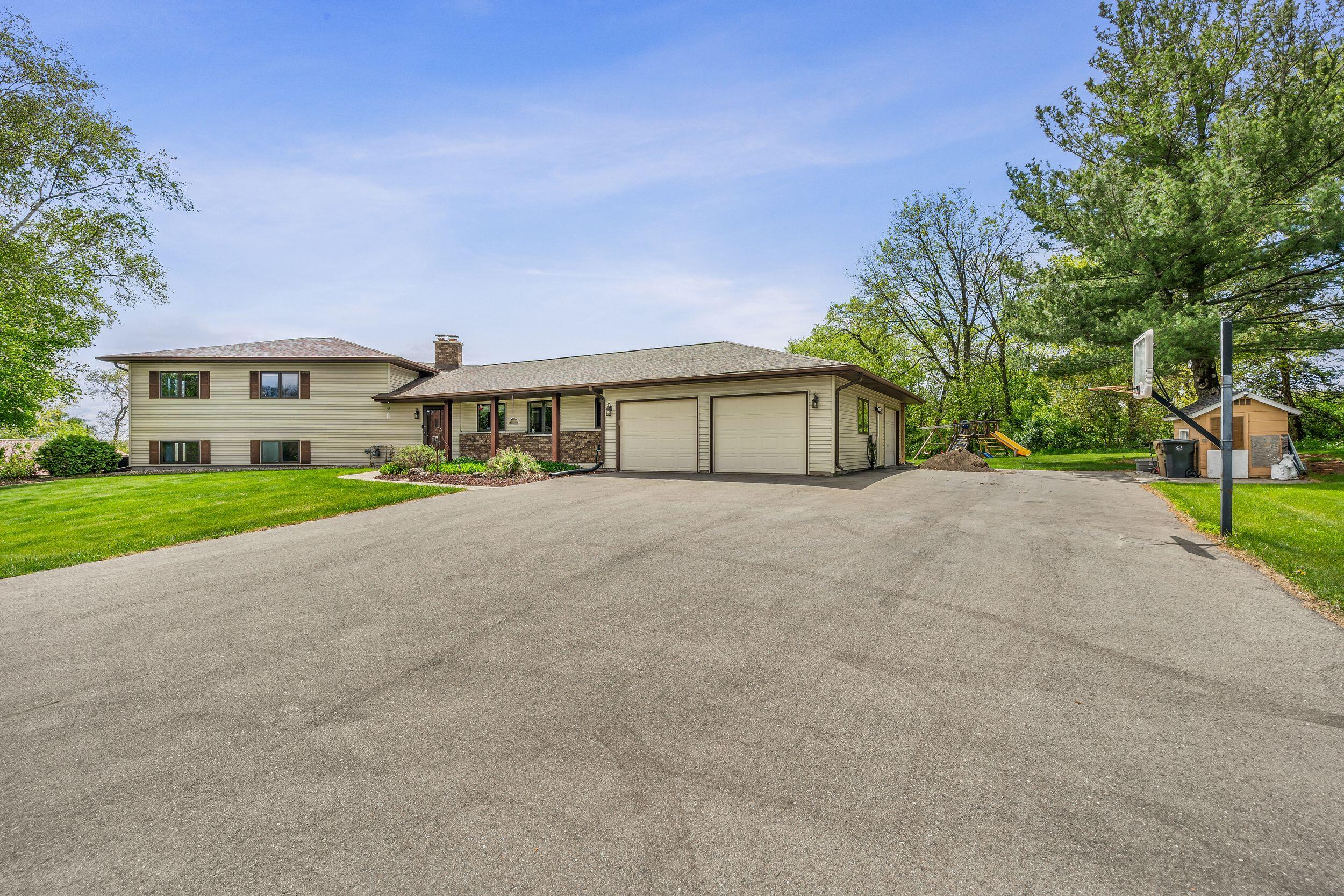 4613 West Rutland Road Rutland, WI 53521 - Photo 54 of 57 Exterior_03727