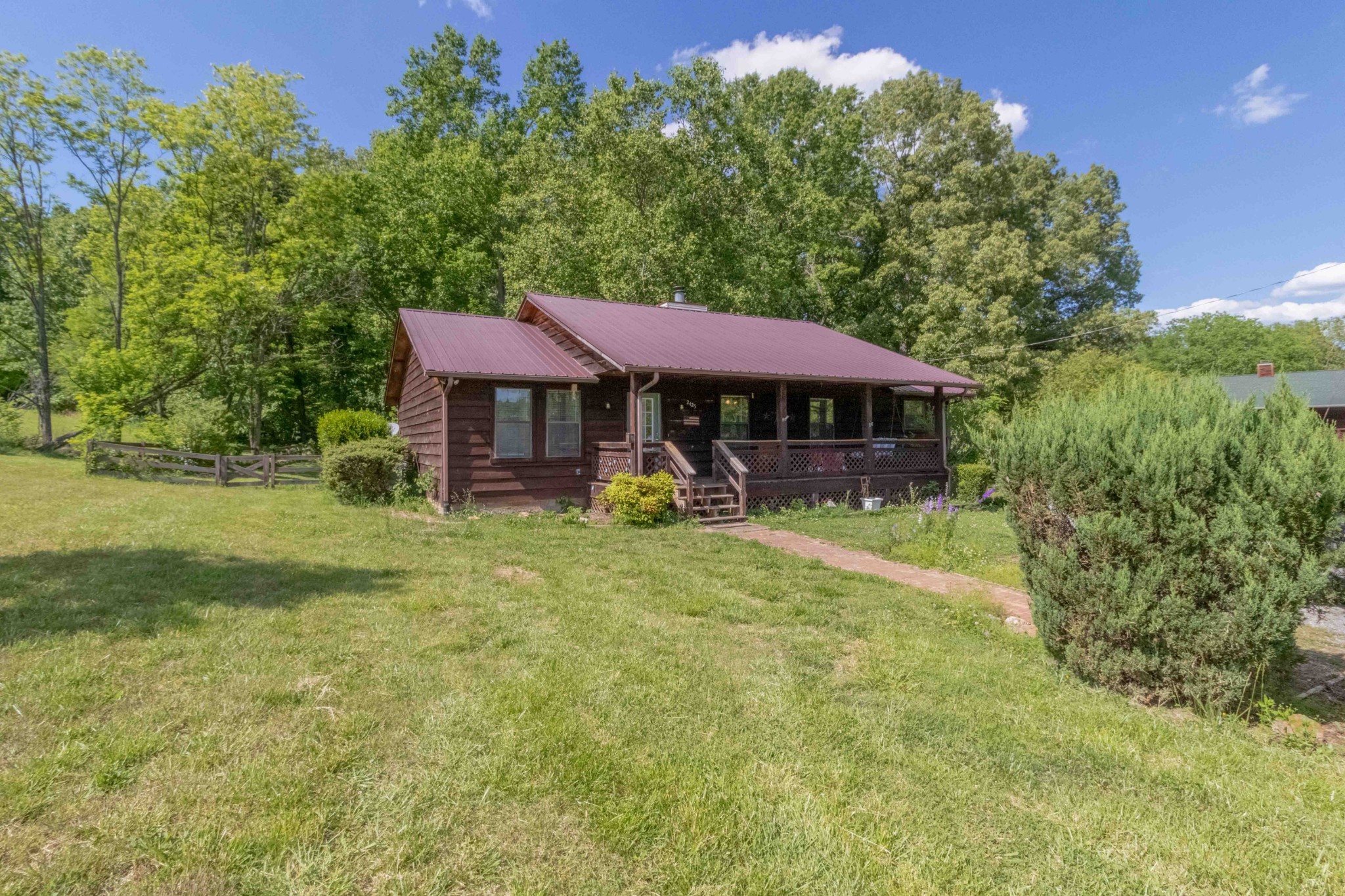 2425 Outlaw Road Woodlawn, TN 37191 - Photo 2 of 25 Gallery Image 2