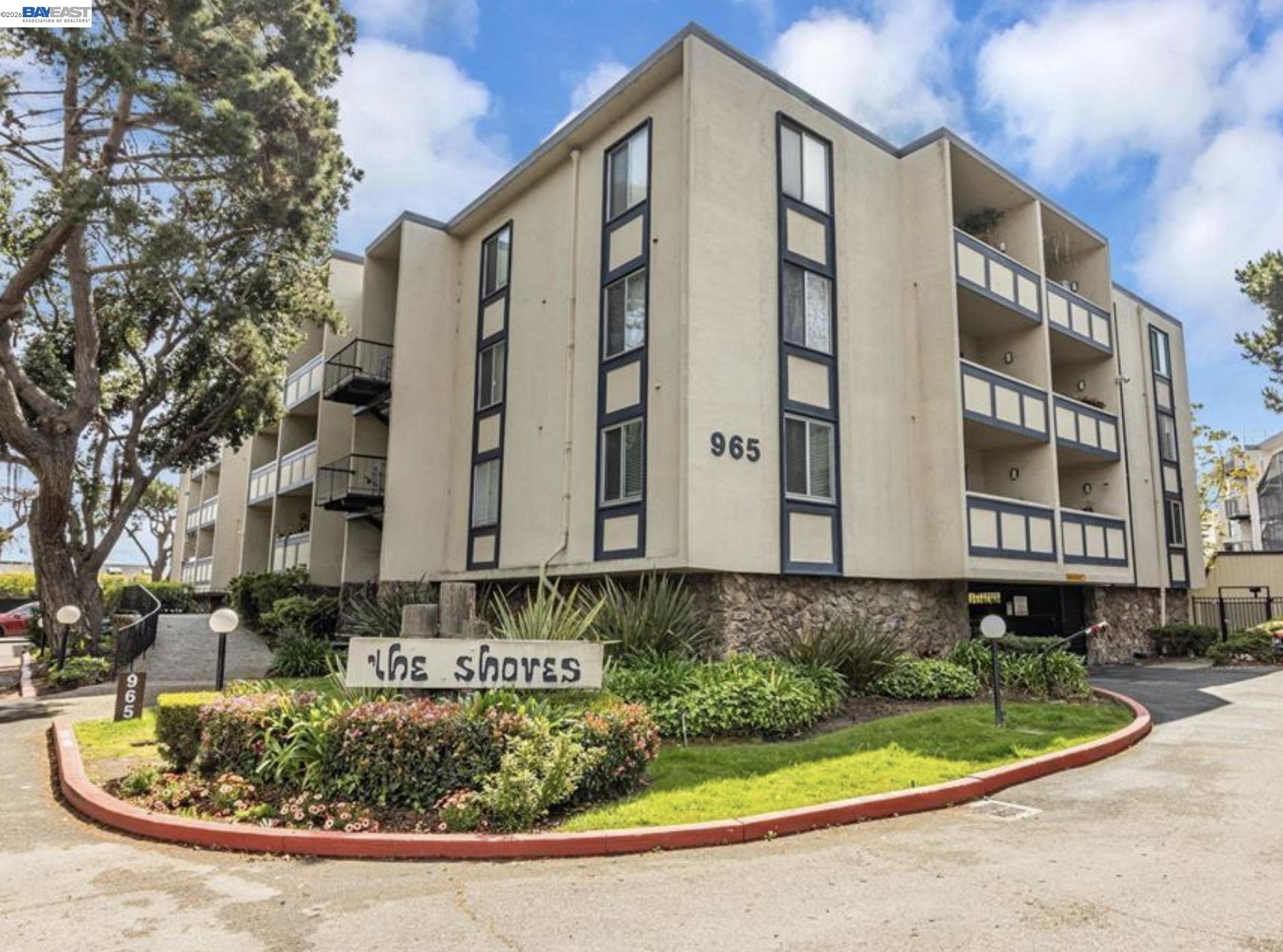 965 Shorepoint Court, Unit 200 Alameda, CA 94501 - Photo 2 of 36