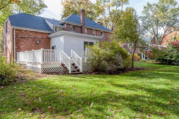 114 Englewood Road Longmeadow, MA 01106 - Photo 3 of 30 Gallery Image 3