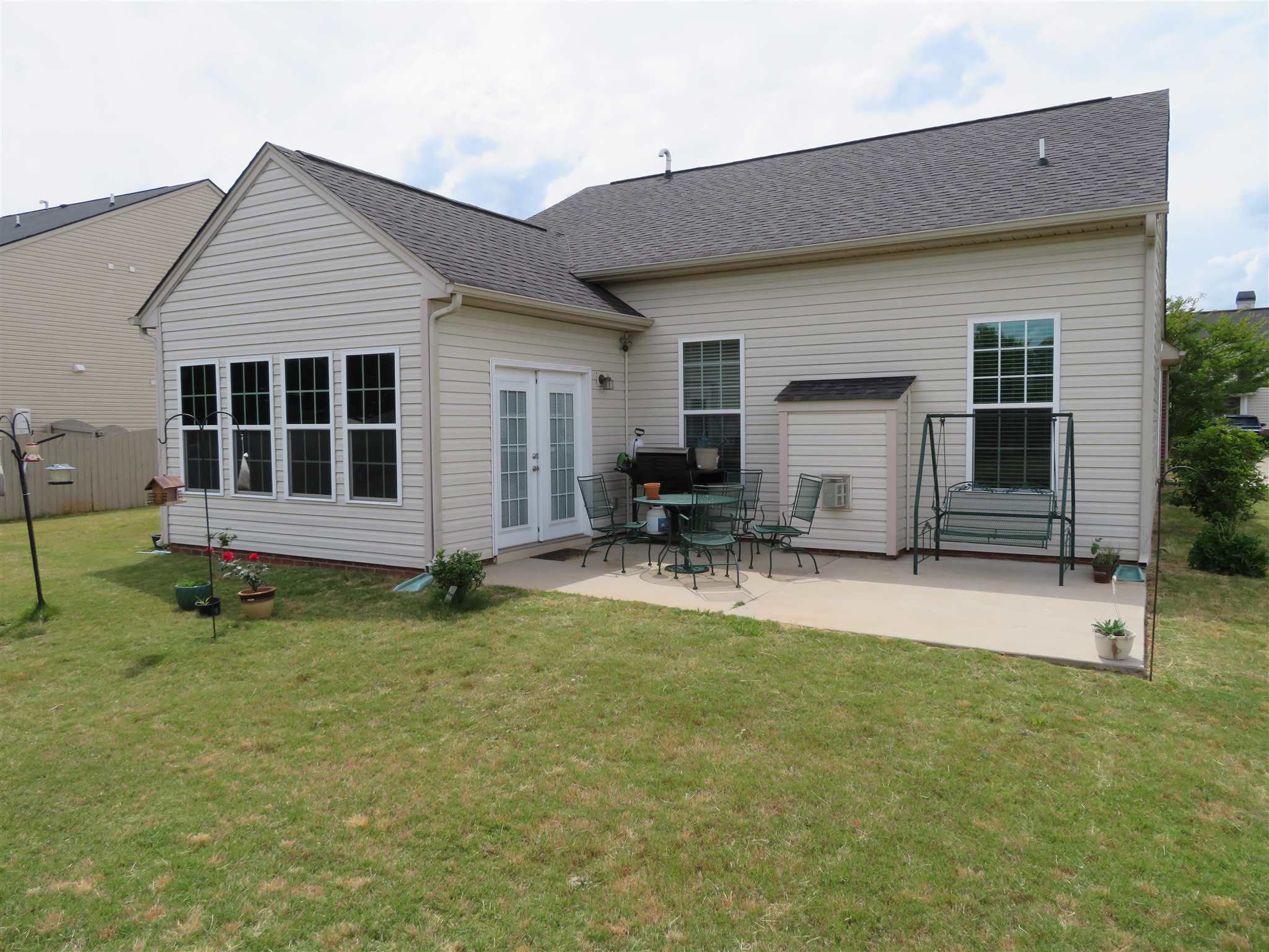 596 Shoreline Boulevard Boiling Springs, SC 29316 - Photo 26 of 35 Gallery Image 26